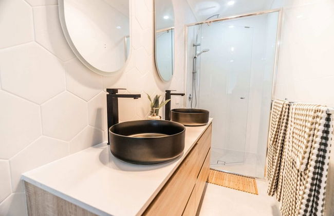 Beautiful 4BR Family Home With Patio and Parking! - Foto 25