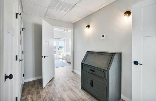 Walkable Topsail Retreat with Hot Tub and Views - Foto 47