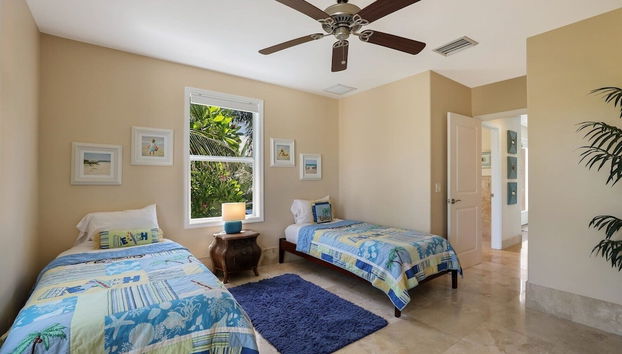 Blue Water Escape 3 Bedroom Villa by RedAwning - Foto 4, Habitación