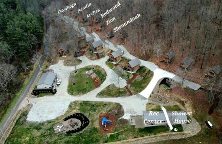 Lovely Rural Cabin Nestled Among Nature by Tappan Lake in Ohio - Foto 8