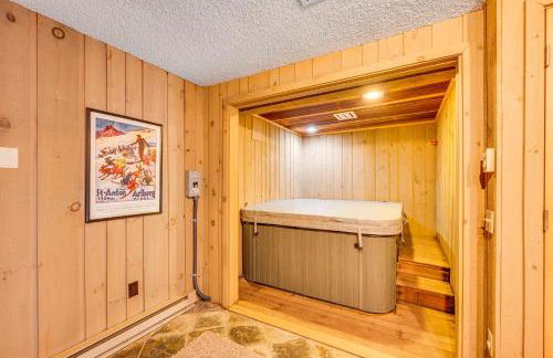 Half Mile to Ski Slopes Conway Condo with Hot Tub! - Photo 2