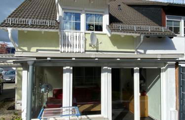 Stilvolles Ferienhaus mit Garten für 6 Personen - Foto 2