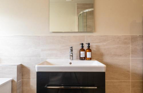 Luxury Cotswolds Estate with Pool - Foto 8