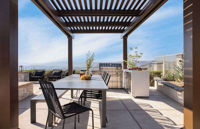 Modern Temecula Mansion w Pool, Hot Tub, Guest House & Valley Views Camila by Avantstay - Photo 5