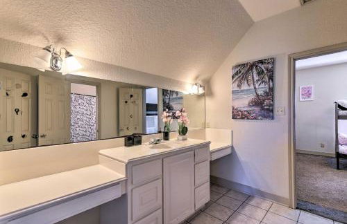 Waterfront Family Home with Patio in Hitchcock - Foto 24