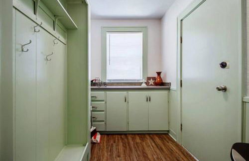 Eccentric Escape-hop skip jump to Plaza District - Foto 21