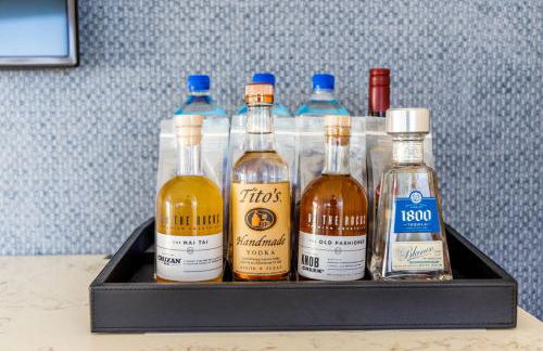 Fontainebleau Hotel Ocean View Fits 6! 1 BED/2 BA - Photo 42