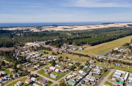 #StayinMyDistrict Lakeside Cottage - Foto 53