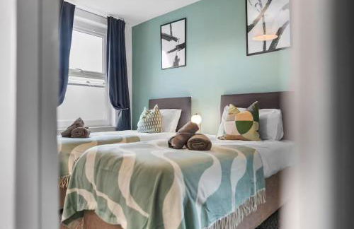 Aylesbury House 3 En-suite Bedrooms Parking Pets - Photo 42