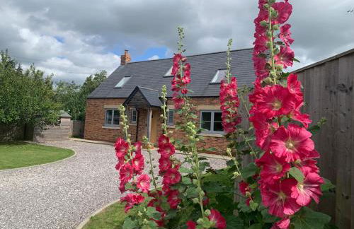 Bramble Cottage - Photo 1