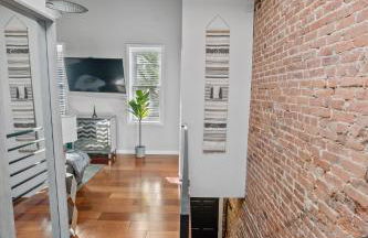 Perfect Location! Stylish Condo Steps Away from Nationals Stadium and Navy Yard in DC's Southwest Gem - Foto 2