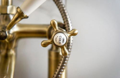 Luxurious Complex: 2 barns together edge of Frome - Photo 69