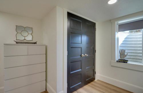 Private Pool and Hot Tub Luxe Unit Near UTA Train! - Foto 13