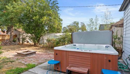 Hot Tub & Firepit Just Mins From Dwntwn Arena GU - Foto 4