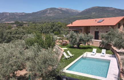 Villa familiar con piscina, en La Vera de Cáceres - Foto 1