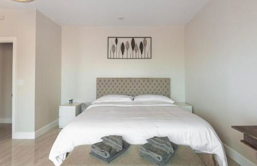 Spacious 5 BR Brand New House LAX - Foto 32