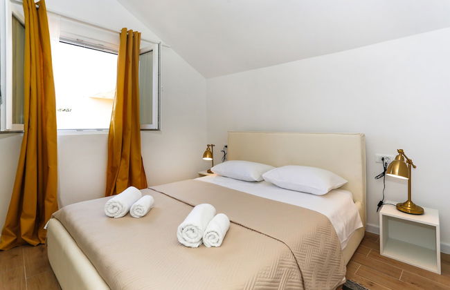 Apartments and Rooms Stone House - Foto 2