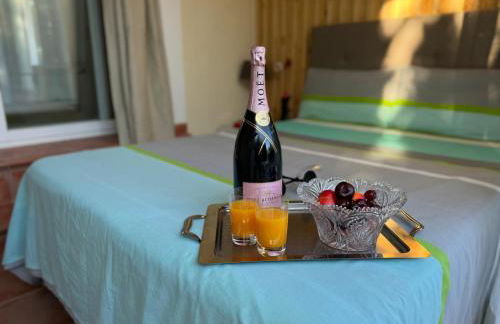 Villa pareada con piscina privada - Foto 3