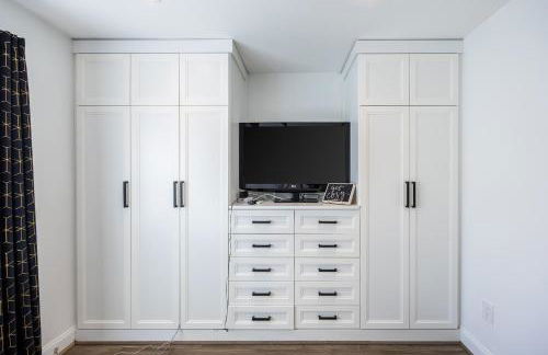 Charming 2BR Townhouse with Patio & Parking in DC - Foto 36