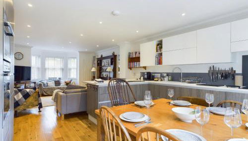 Queens Mews a contemporary beach side holiday home for 6 - Foto 1