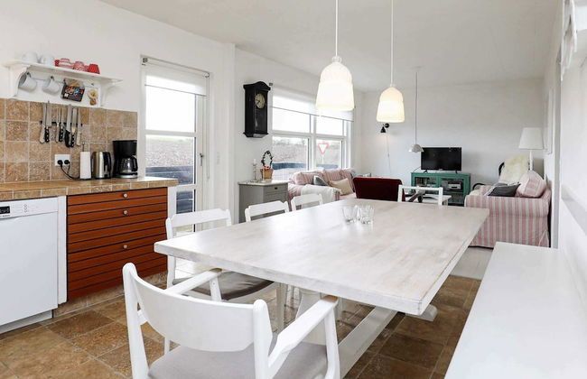 8 Person Holiday Home in Frorup - Foto 5