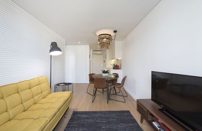 Downtown Bright Balcony Apartment by Vacationy - Foto 2