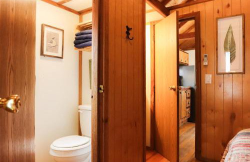 Lakeview Cedar Cabin - The Birds Nest - 1 - Foto 15