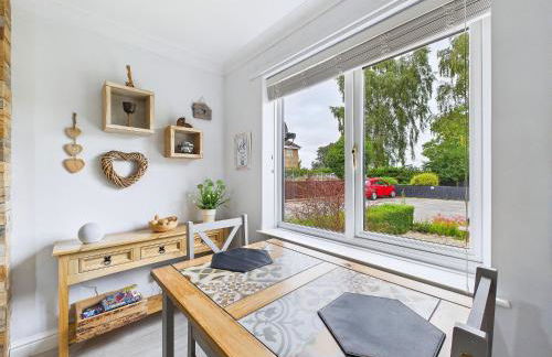 Bijou Abode- bungalow with free private parking - Foto 5