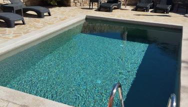 Avra - Photo 3