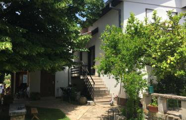 Two-Bedroom Countryside Apartment - Foto 23