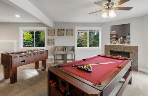 HoneyHomes Spectacular View Home with Amenities - Foto 20