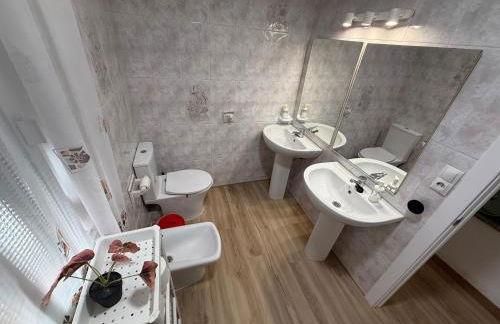 Sevilla Apartamento en Camas a minutos del centro de Sevilla Wifi - Foto 12