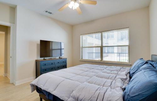 Pool Access, 1 Mi to Shops and Eats Crowley Rental - Foto 13