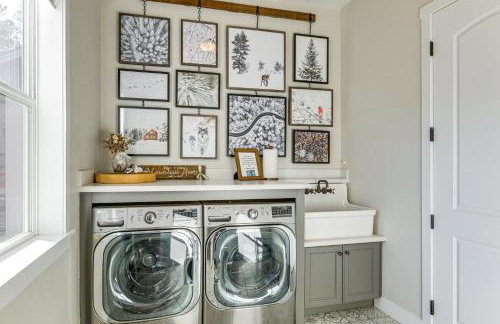 Hot Tub and Fire Pit Modern Flagstaff Home - Foto 20