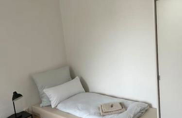 Großzügiges Industrie Design Apartment für bis zu 6 Personen, Nähe Messe und DUS, verkehrsgünstig - Familien, Gruppen und Firmen - Foto 15