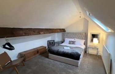 6 bed house - 12 minutes to City Centre - Foto 1