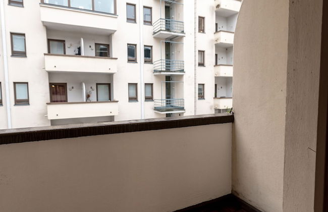 2ndhomes Modern 1BR Home w Sauna&Balcony - Foto 13