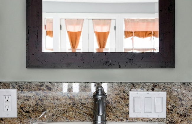 The Easy Spot Downtown Free Parking Elevator - Foto 10