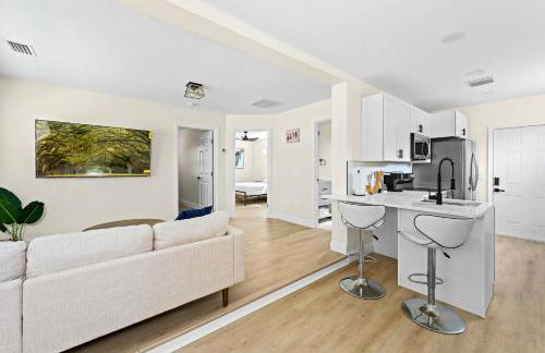 Recently Remodeled Mins from beach+Putting Green - Photo 31