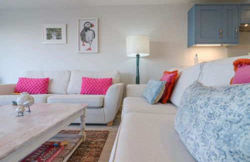 Bucket and Spades- Right on the Beach - Foto 18