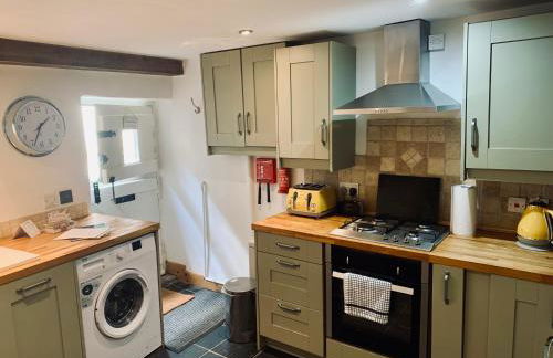 Fryers Cottage Wirksworth, a traditional yet stylish 2-bedroom Peak District cottage - Foto 28