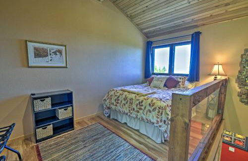 Picturesque Port Angeles Cabin with Fire Pit! - Foto 14