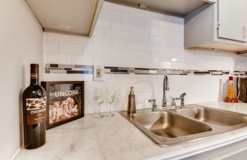 Beautiful Stay King Bed 7-min to Downtown ATL - Foto 17