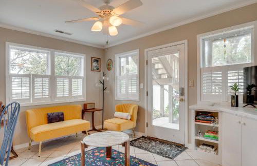 2 Mi to Atlantic Beach Coastal Retreat with Deck - Foto 5