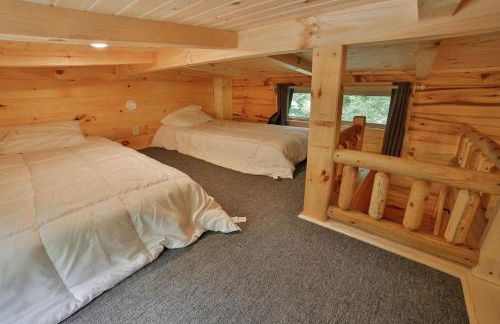 River Cabin Hot Tub & Swim Spa Near Downtown - Foto 27