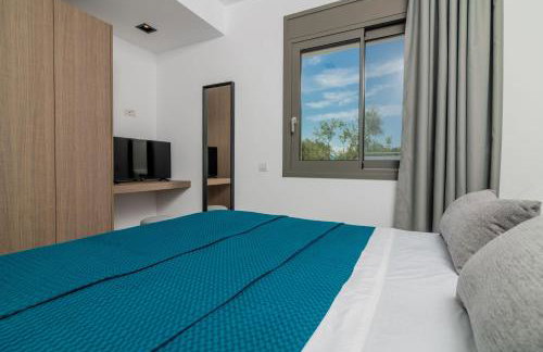 Antonia Villa - Luxurious Serenity with Private Pool, by ZanteWize - Foto 13