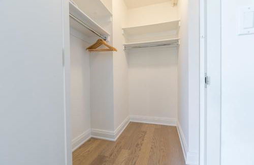 Bright 2 Bedrooms 2 Bathrooms Unit - Foto 26