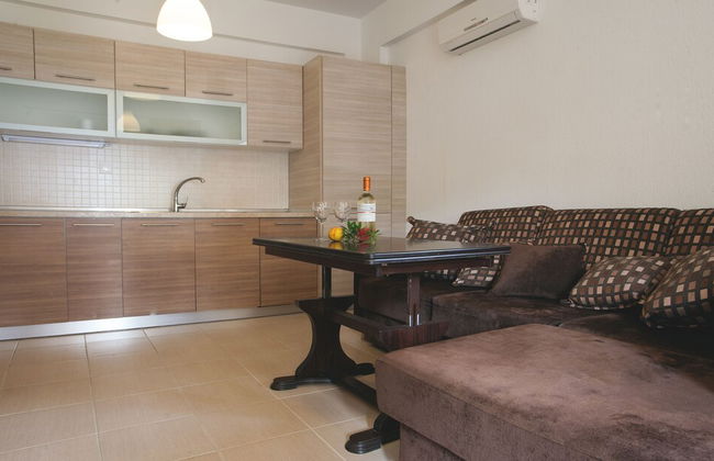 Olive Village - Photo 48