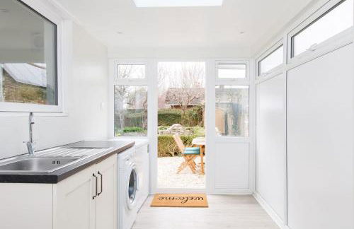 Newly Renovated Cottage 150m From Waterfront - Foto 34