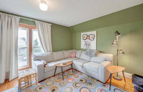 Bright Bellingham Home with Fire Pit 1 Mi to Beach! - Foto 13